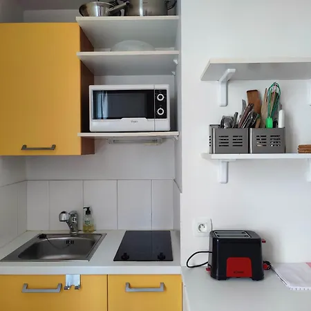 1 Pres Du Marche Appartement *